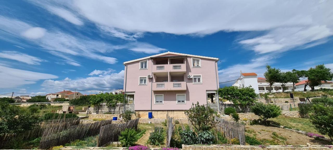Apartmani Cesar Rtina Luaran gambar