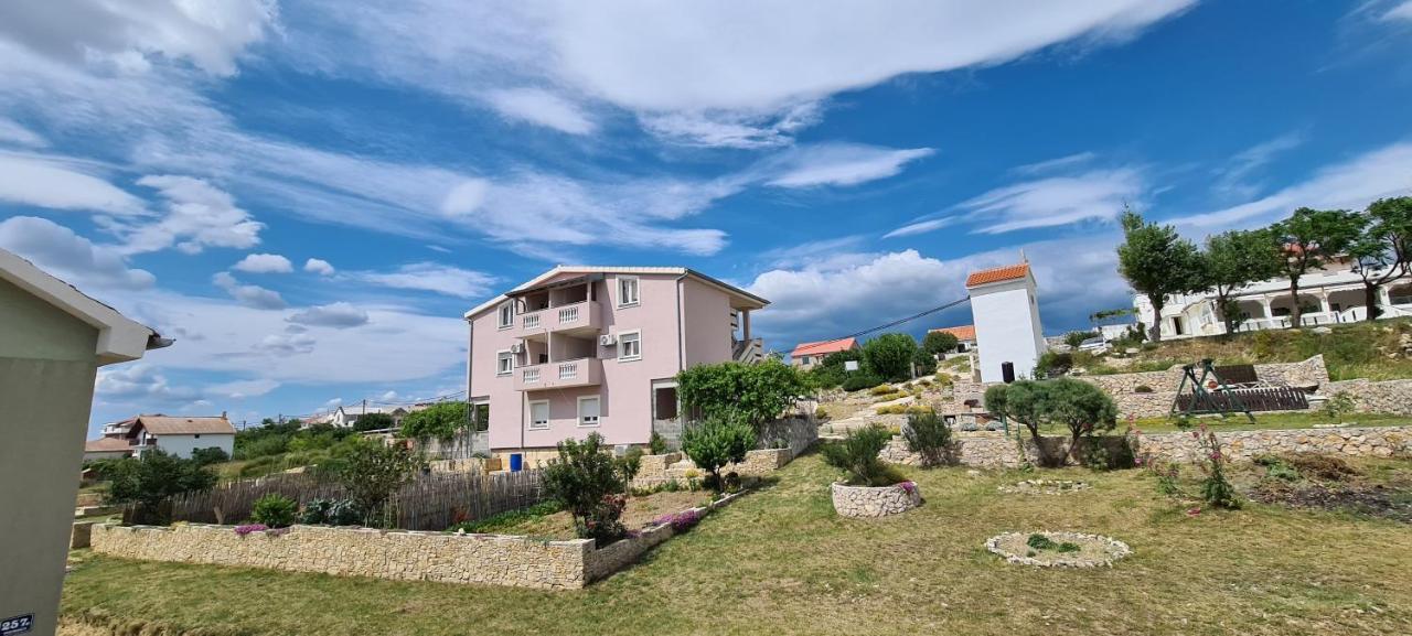Apartmani Cesar Rtina Luaran gambar