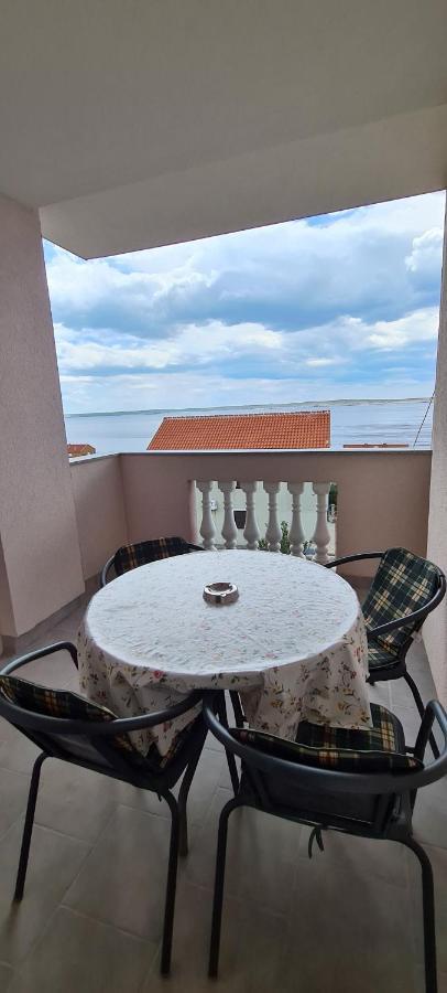 Apartmani Cesar Rtina Luaran gambar