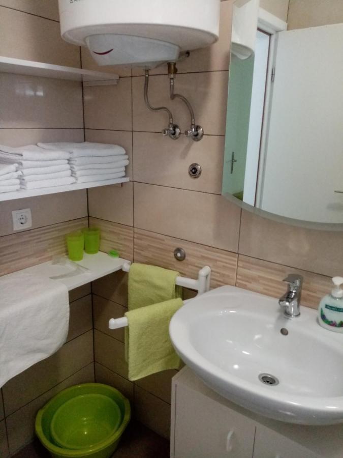 Apartmani Cesar Rtina Luaran gambar